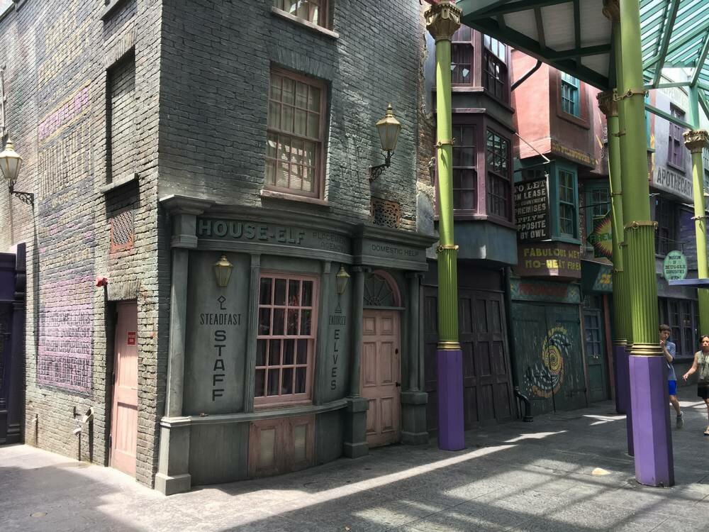 Agencia de Elfos Domsticos y Fuegos Artificiales del Dr. Fillibuster en el Callejn Diagon de Universal Orlando (julio de 2018)