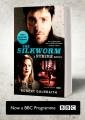 Portada tie-in de "The Silkworm", 2° libro de Robert Galbraith (seudónimo de J.K. Rowling) Portada tie-in de "The Silkworm", 2° libro de Robert Galbraith (seudónimo de J.K. Rowling)